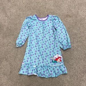 Girl’s Night Gown Size 4